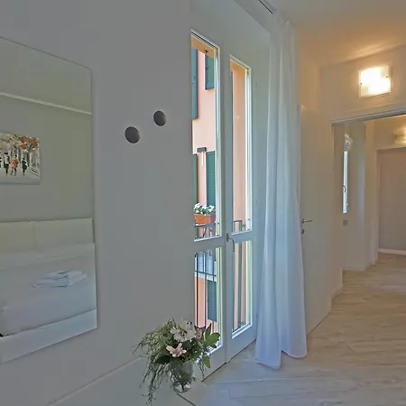 Diamond Apartment *